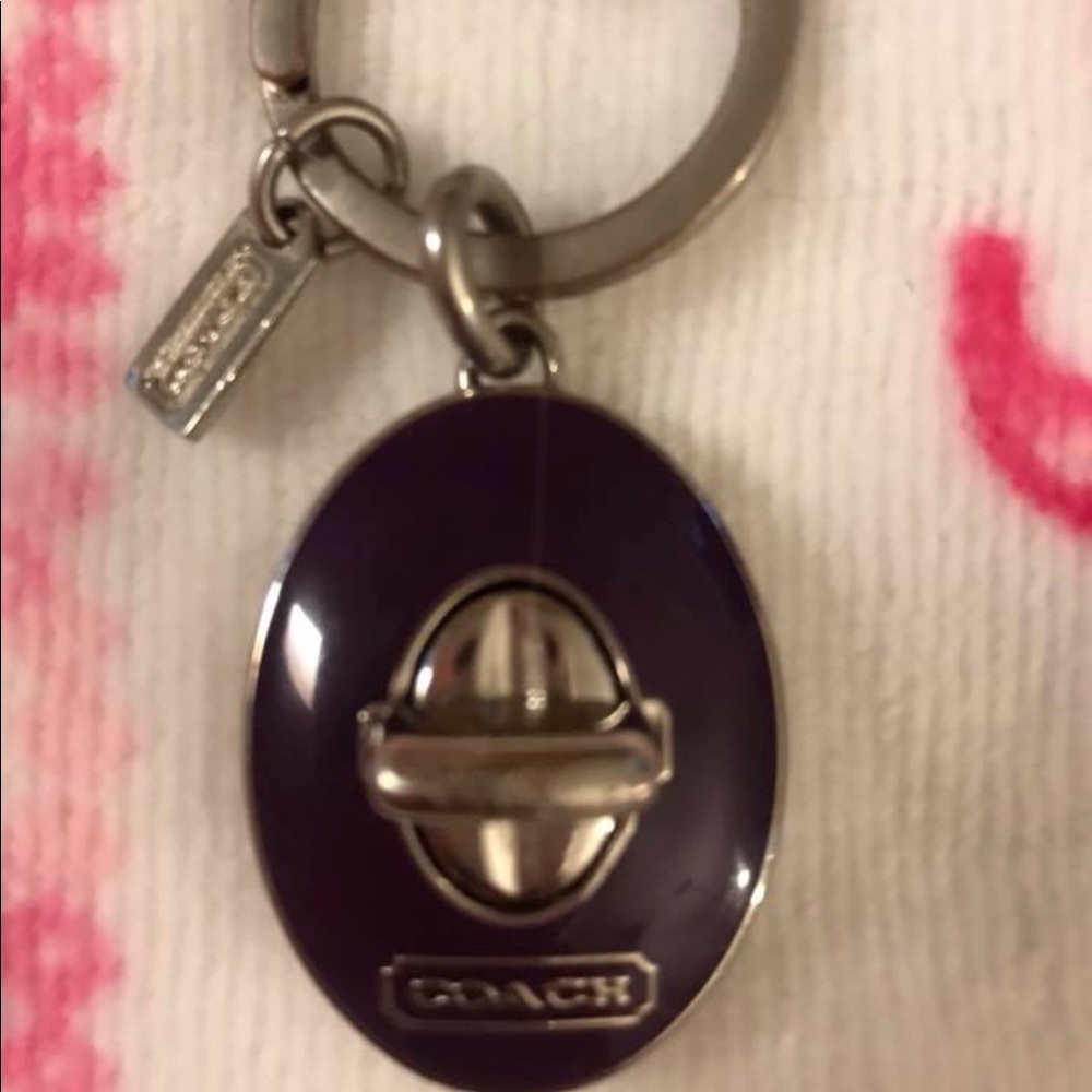 Coach multi turn lock key chain